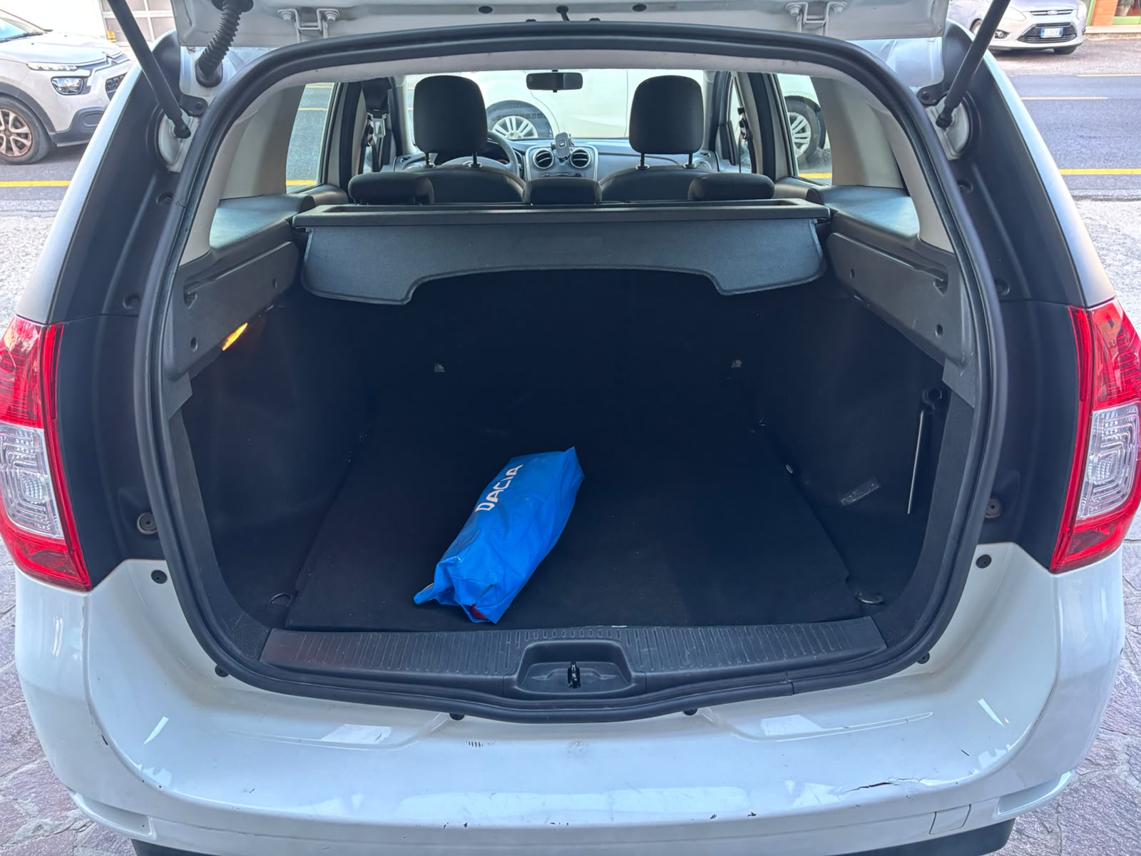 DACIA LOGAN MCV 1.2 BENZ/GPL LAUREATE