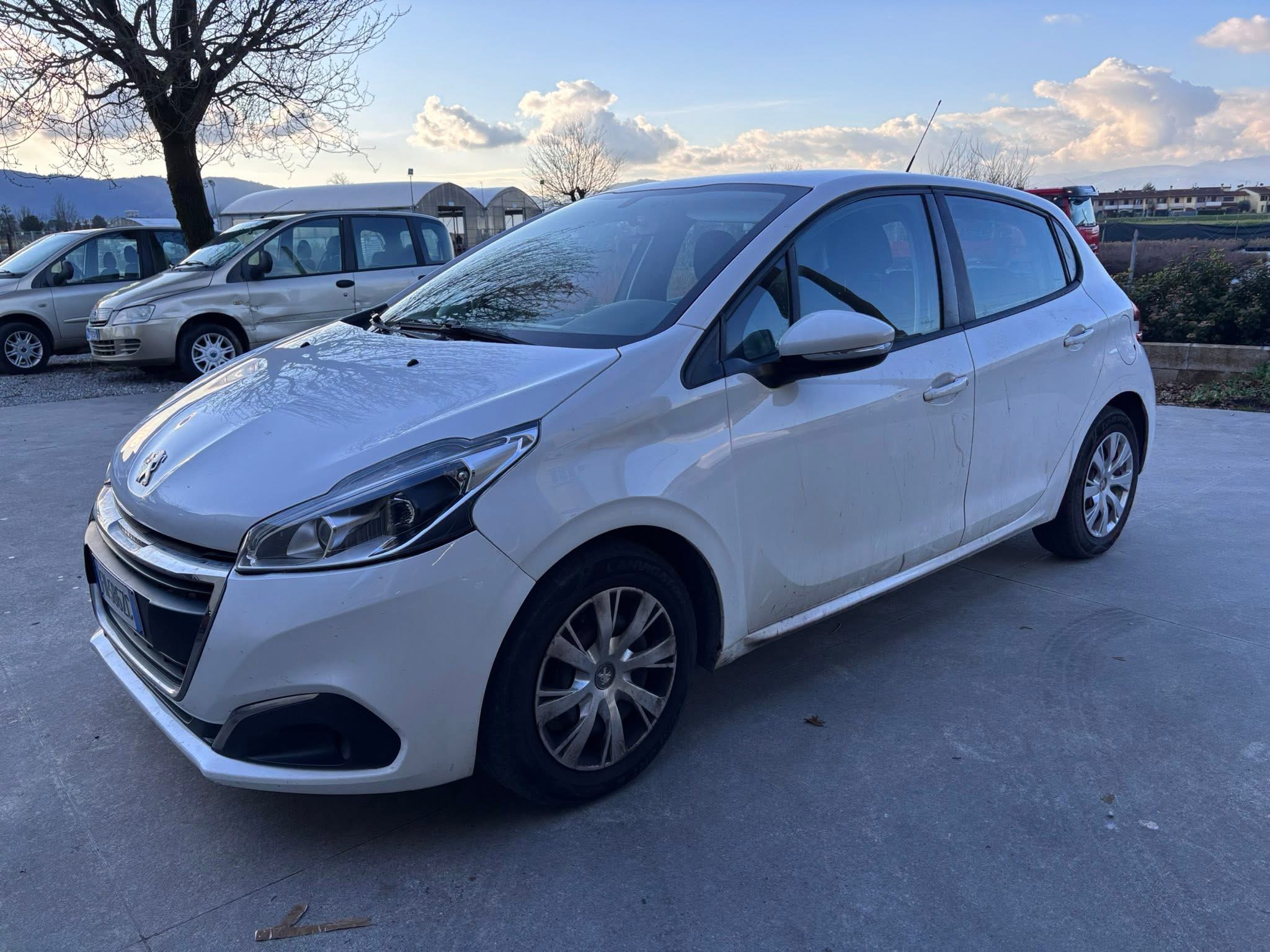 PEUGEOT 208 1.2 puretech