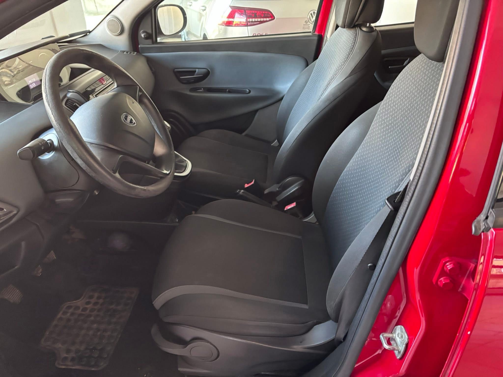 LANCIA YPSILON GPL ECOCHIC