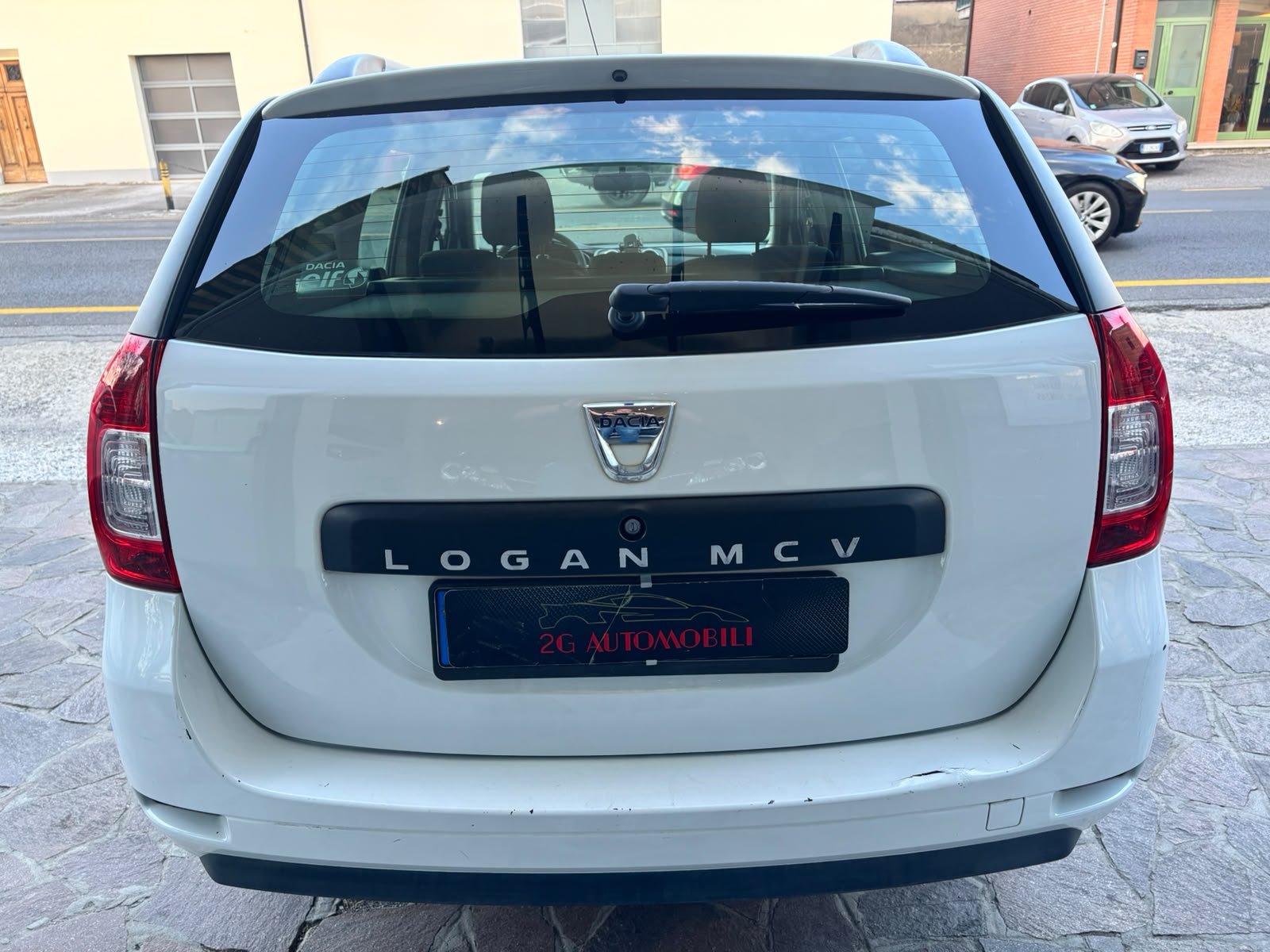 DACIA LOGAN MCV 1.2 BENZ/GPL LAUREATE
