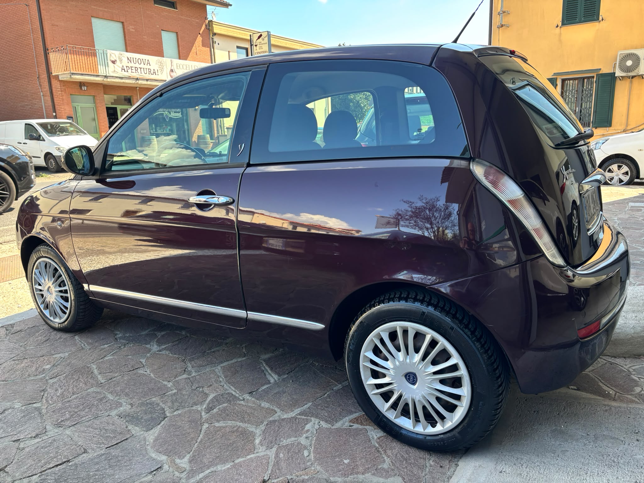 LANCIA YPSILON  1.2 BENZINA VERSUS