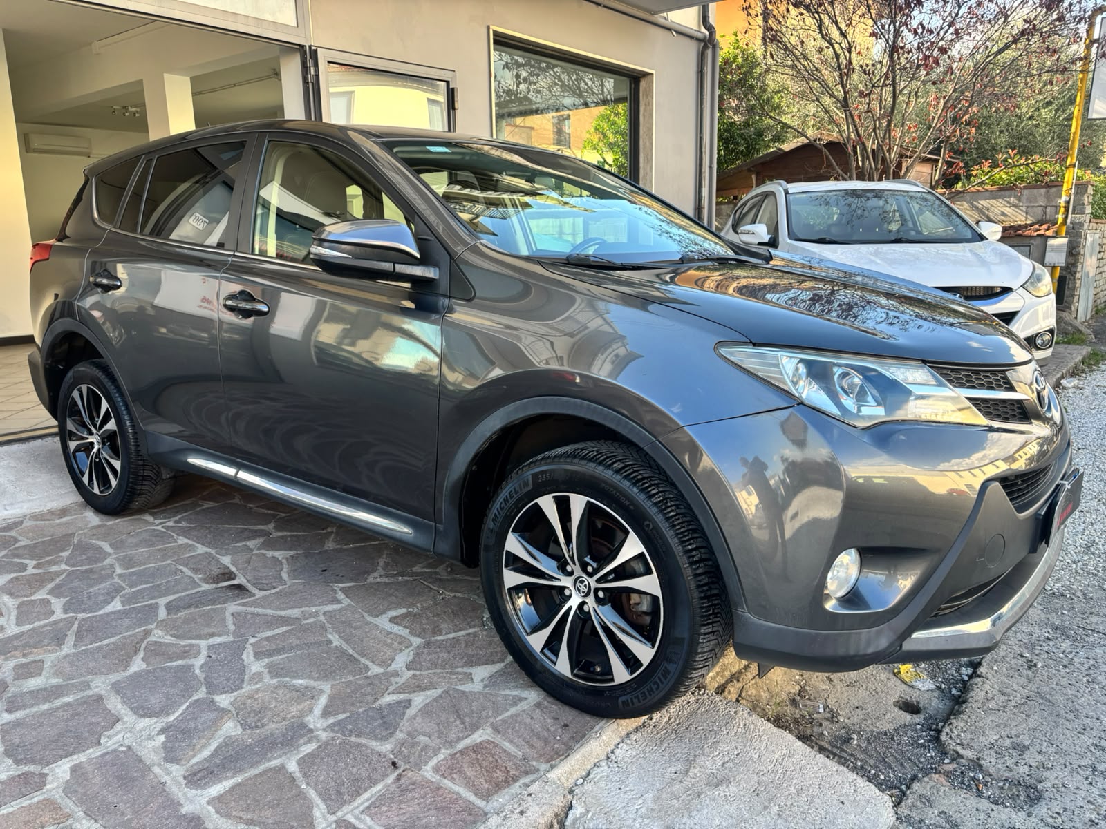 TOYOTA RAV4 D4d 124 CV STYLE