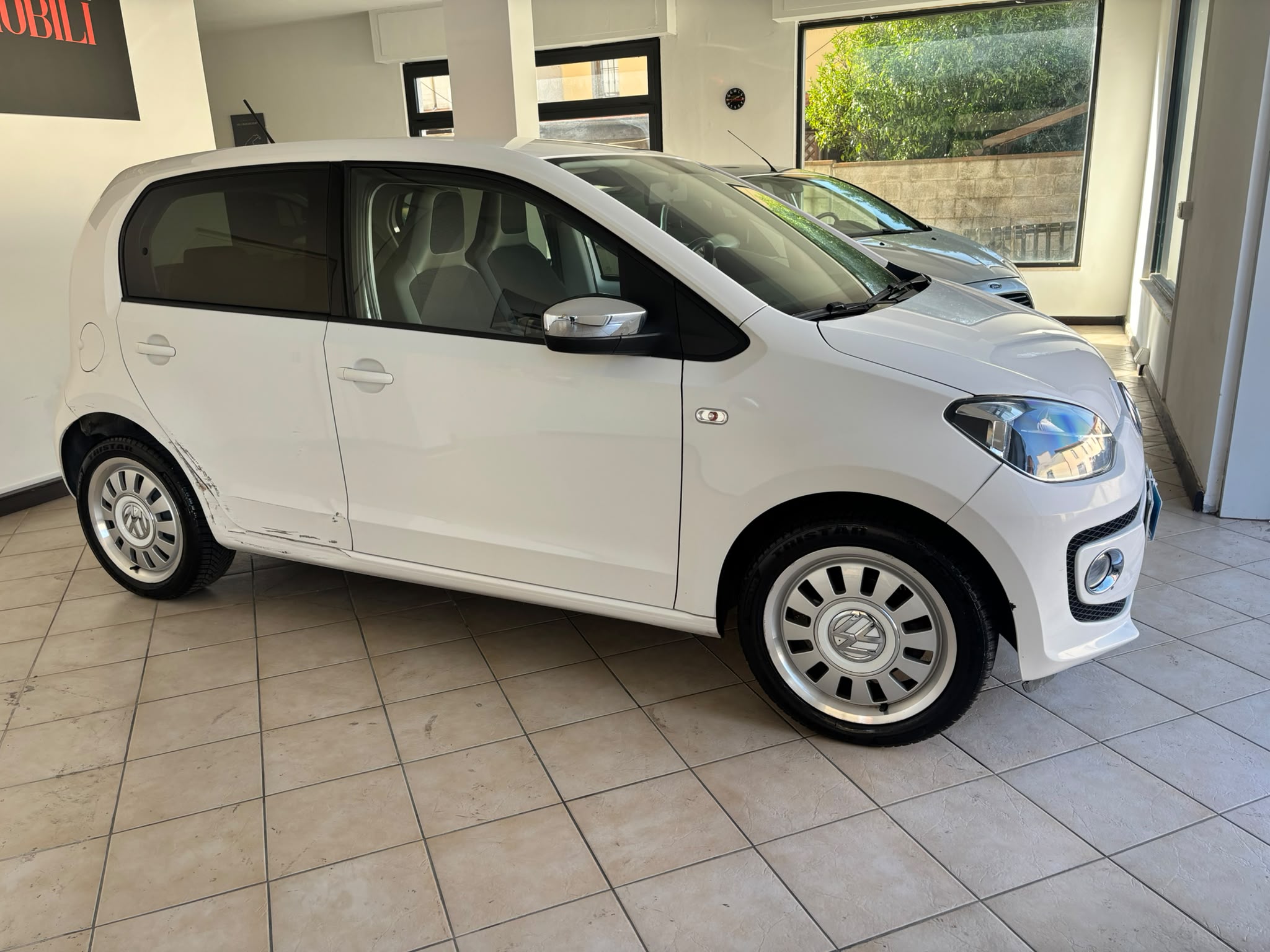 VOLKSWAGEN UP! BENZINA/METANO