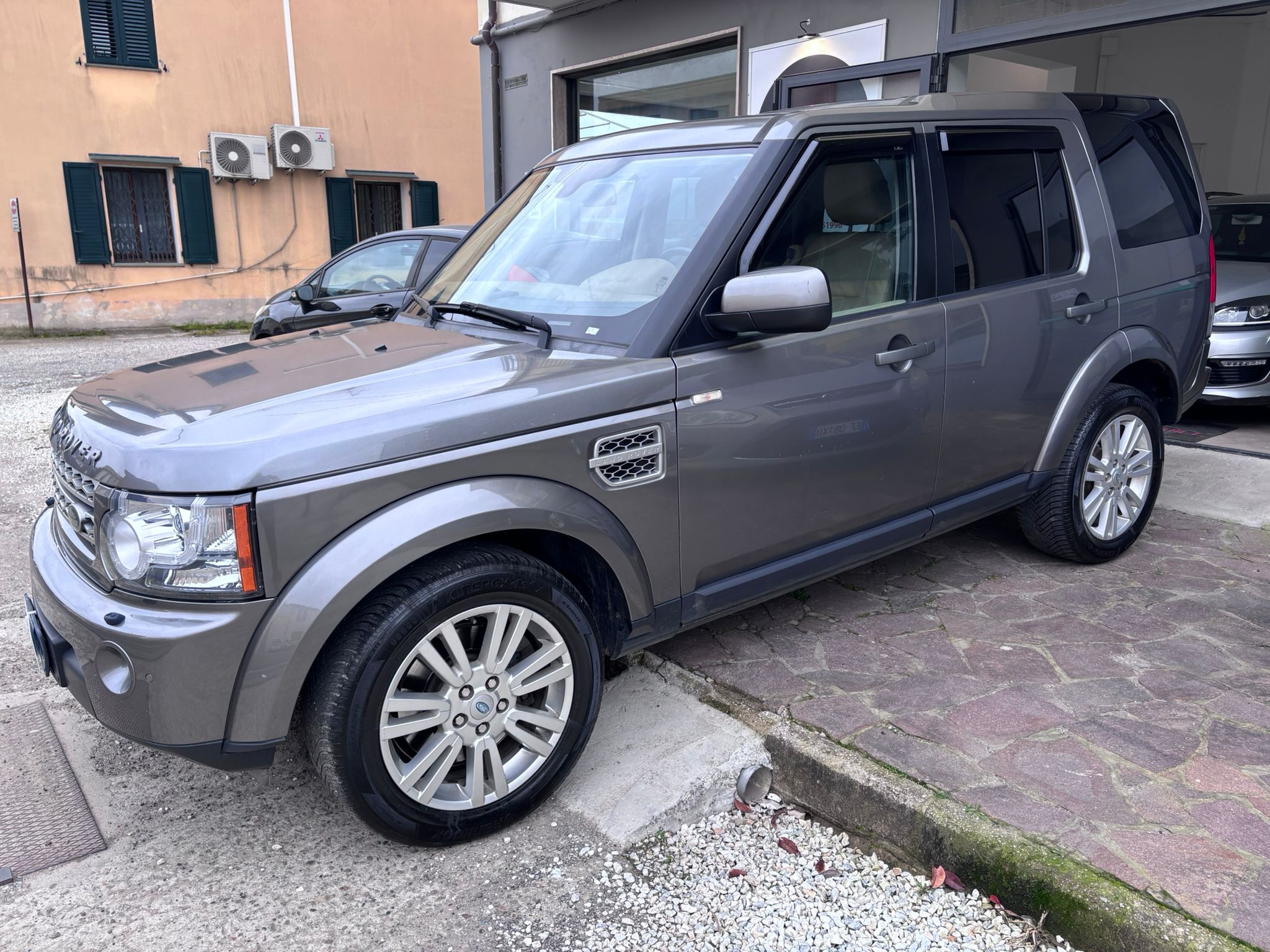 LAND ROVER DISCOVERY TDV6 HSE 3.0 DIESEL
