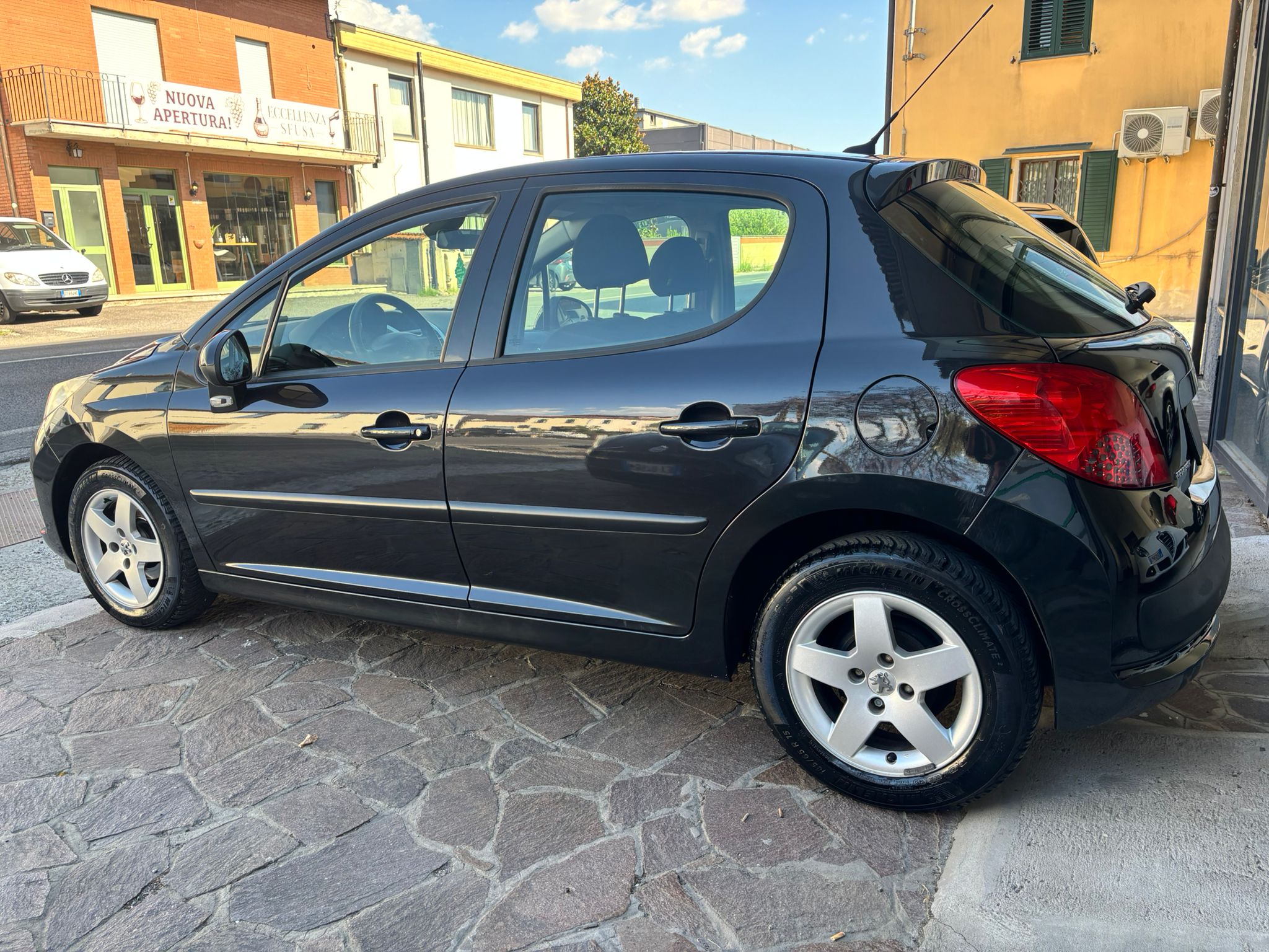 PEUGEOT 207 1.4 BENZINA 73 CV XLINE