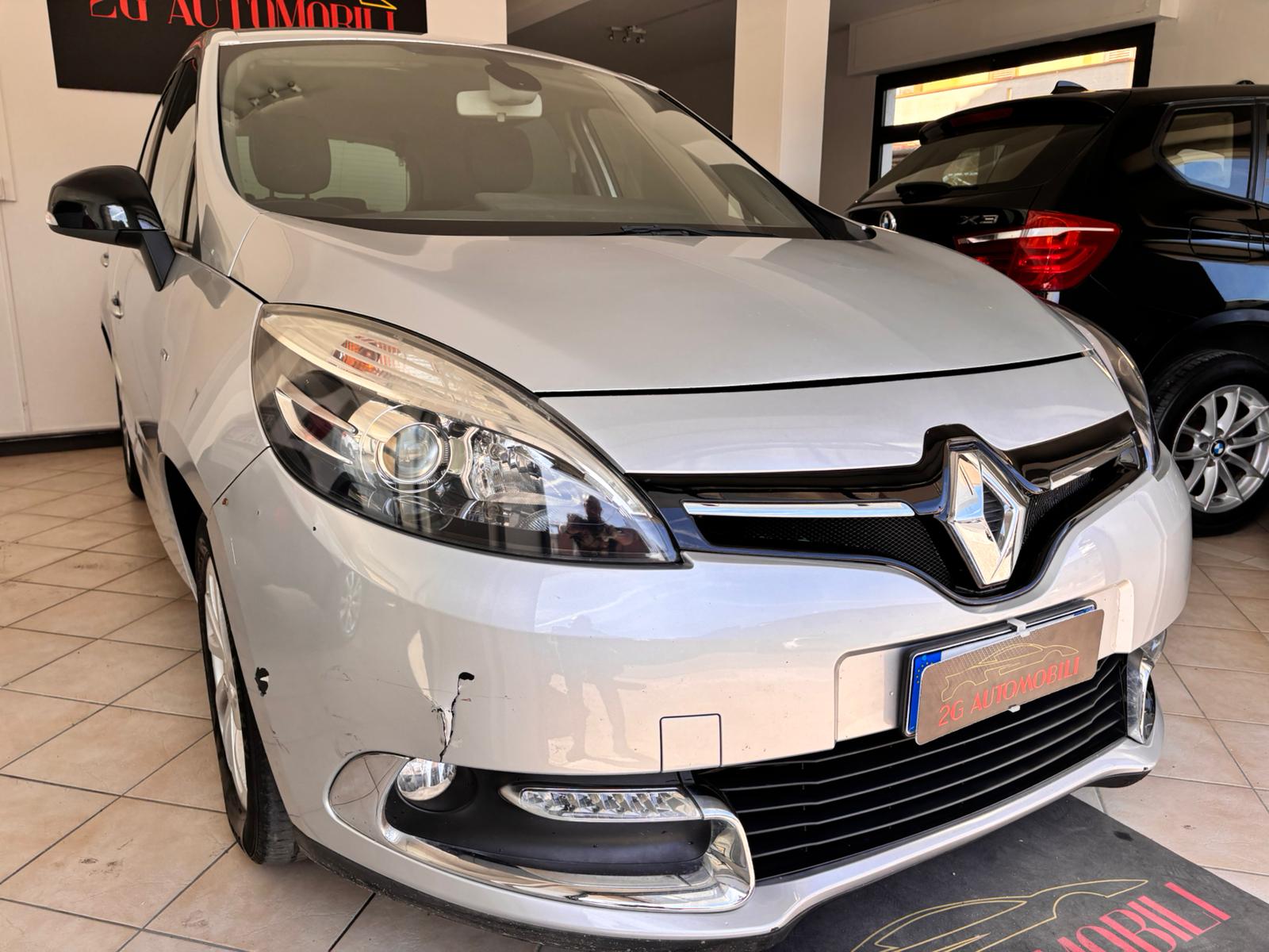 RENAULT SCENIC XMOD 1.5 dci LIMITED