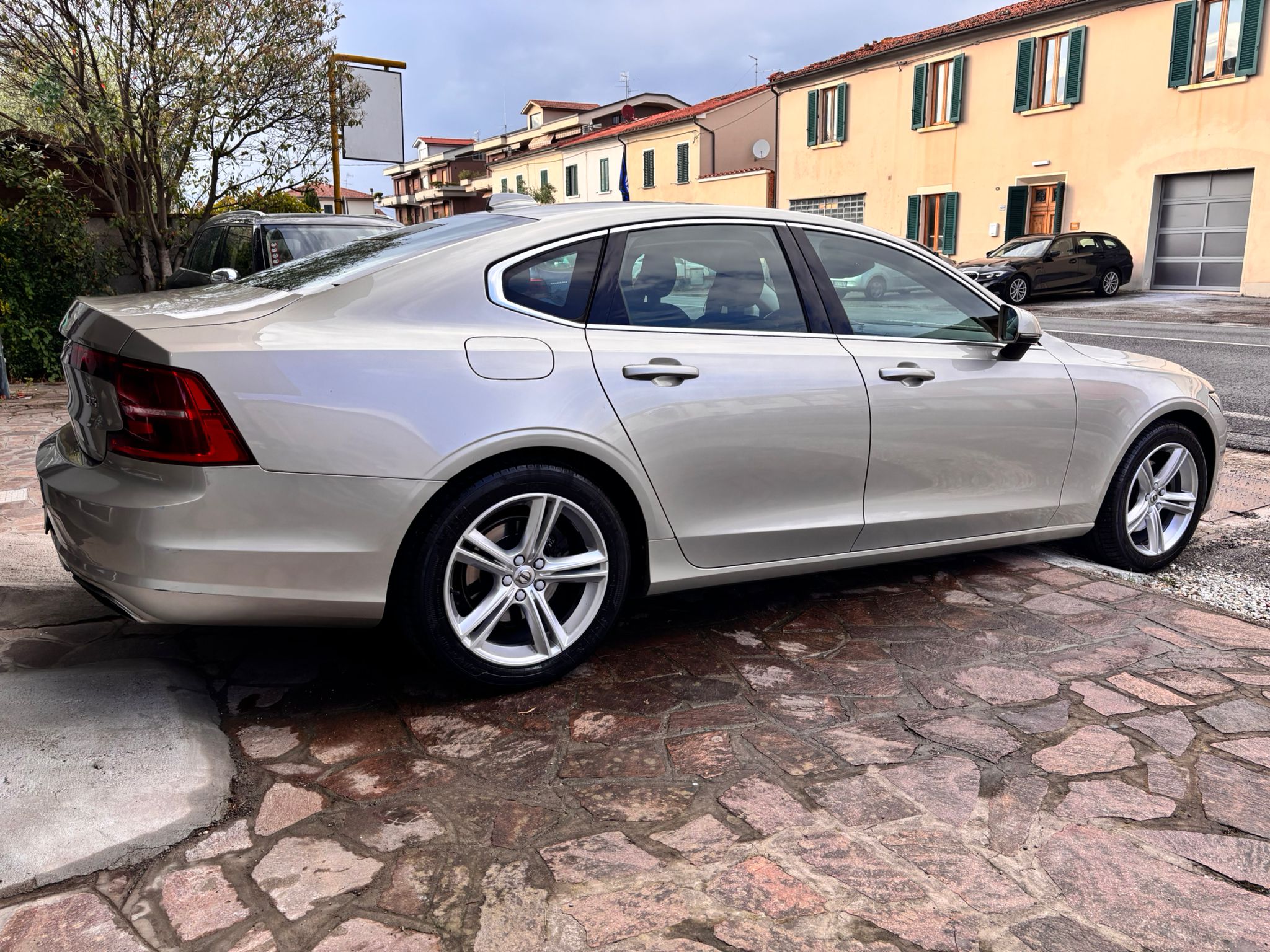 VOLVO S90 D3 MOMENTUM C.MANUALE DIESEL