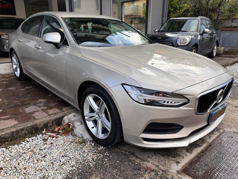 VOLVO S90 D3 MOMENTUM CAMBIO MANUALE