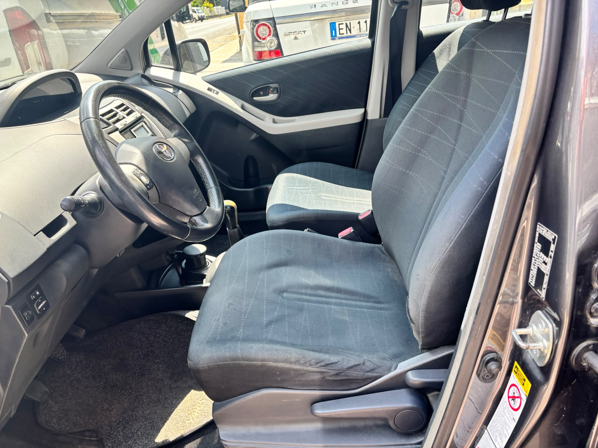 TOYOYA YARIS D4D 1.4 66kw 90 cv