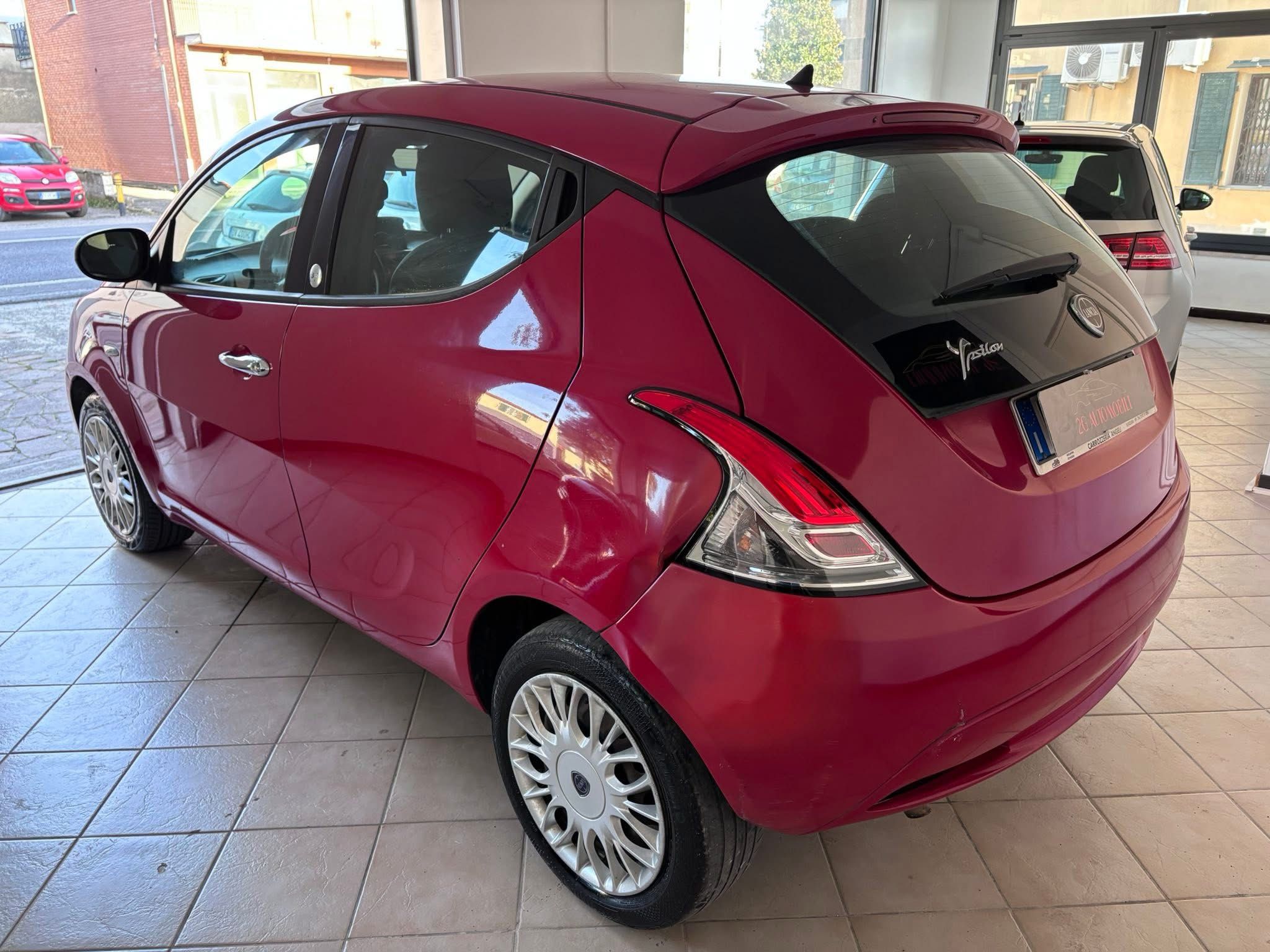 LANCIA YPSILON GPL ECOCHIC