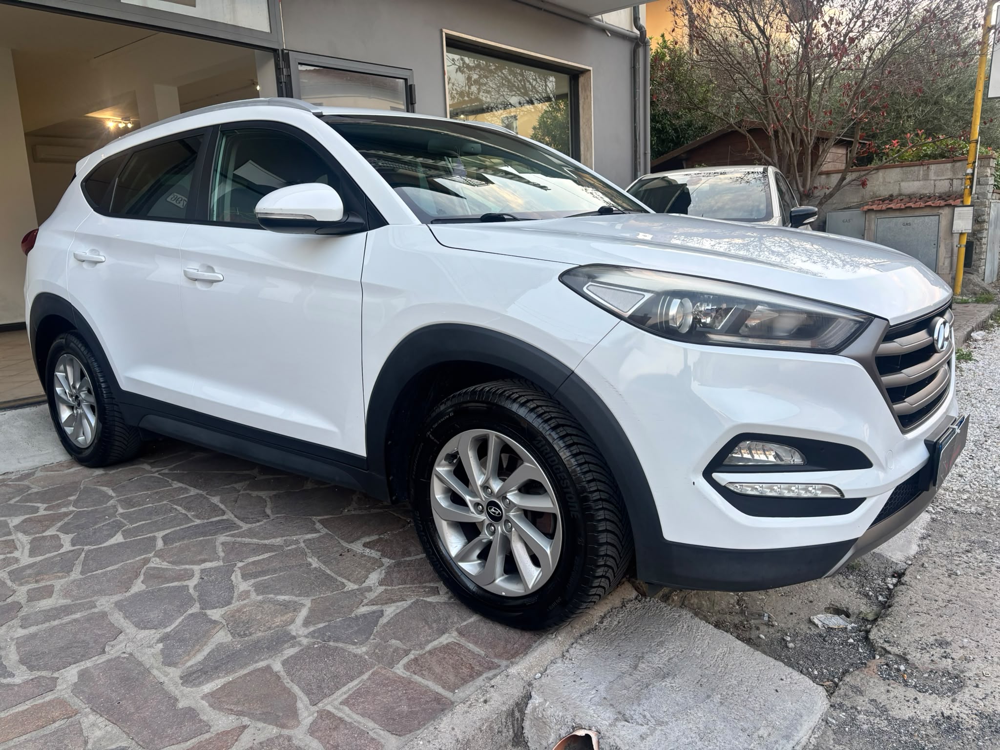 HYUNDAI TUCSON 2.0 CRDI 4x4 XPOSSIBLE CAMBIO AUTOMATICO EURO6