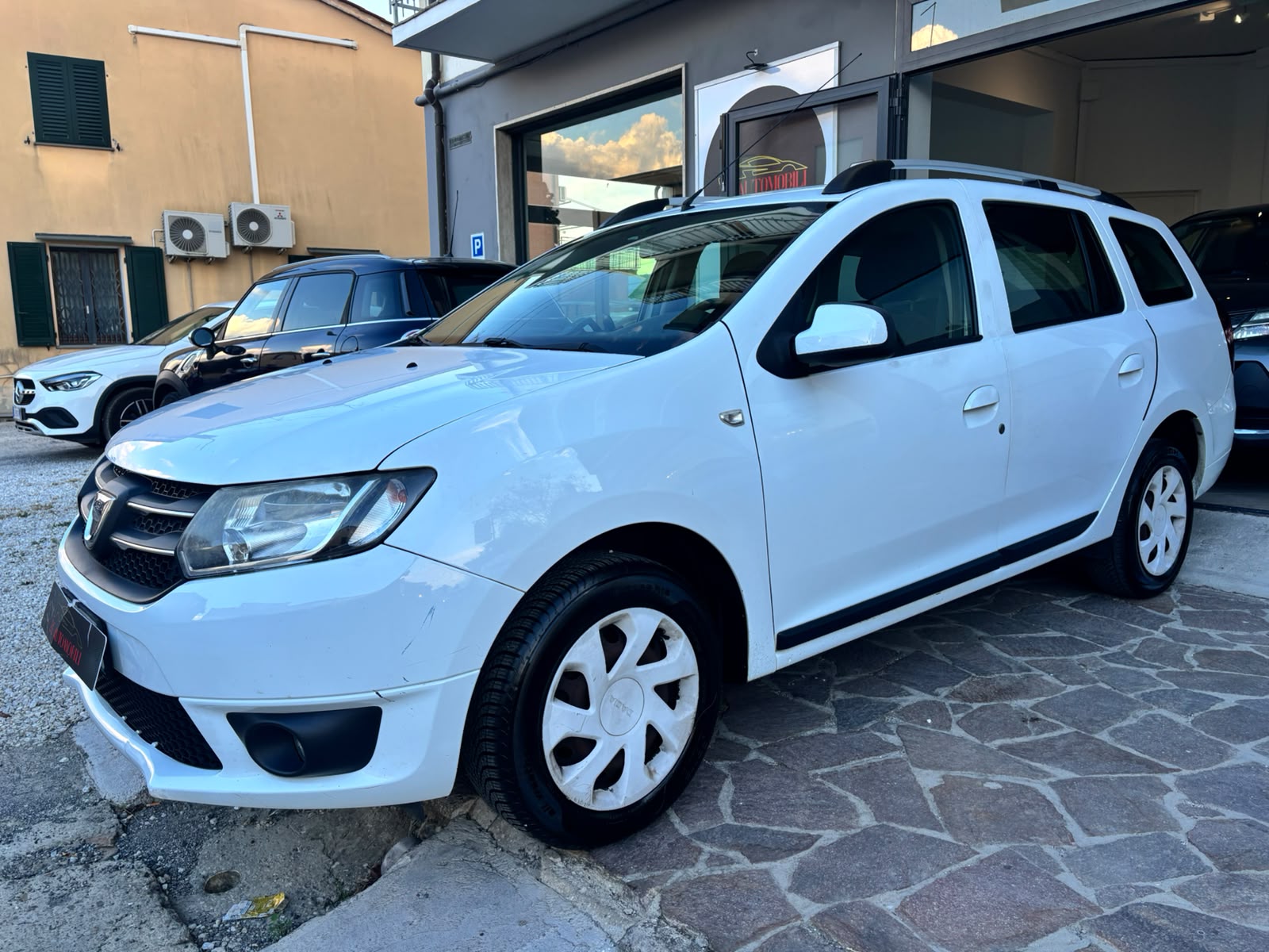 DACIA LOGAN MCV 1.2 BENZ/GPL LAUREATE