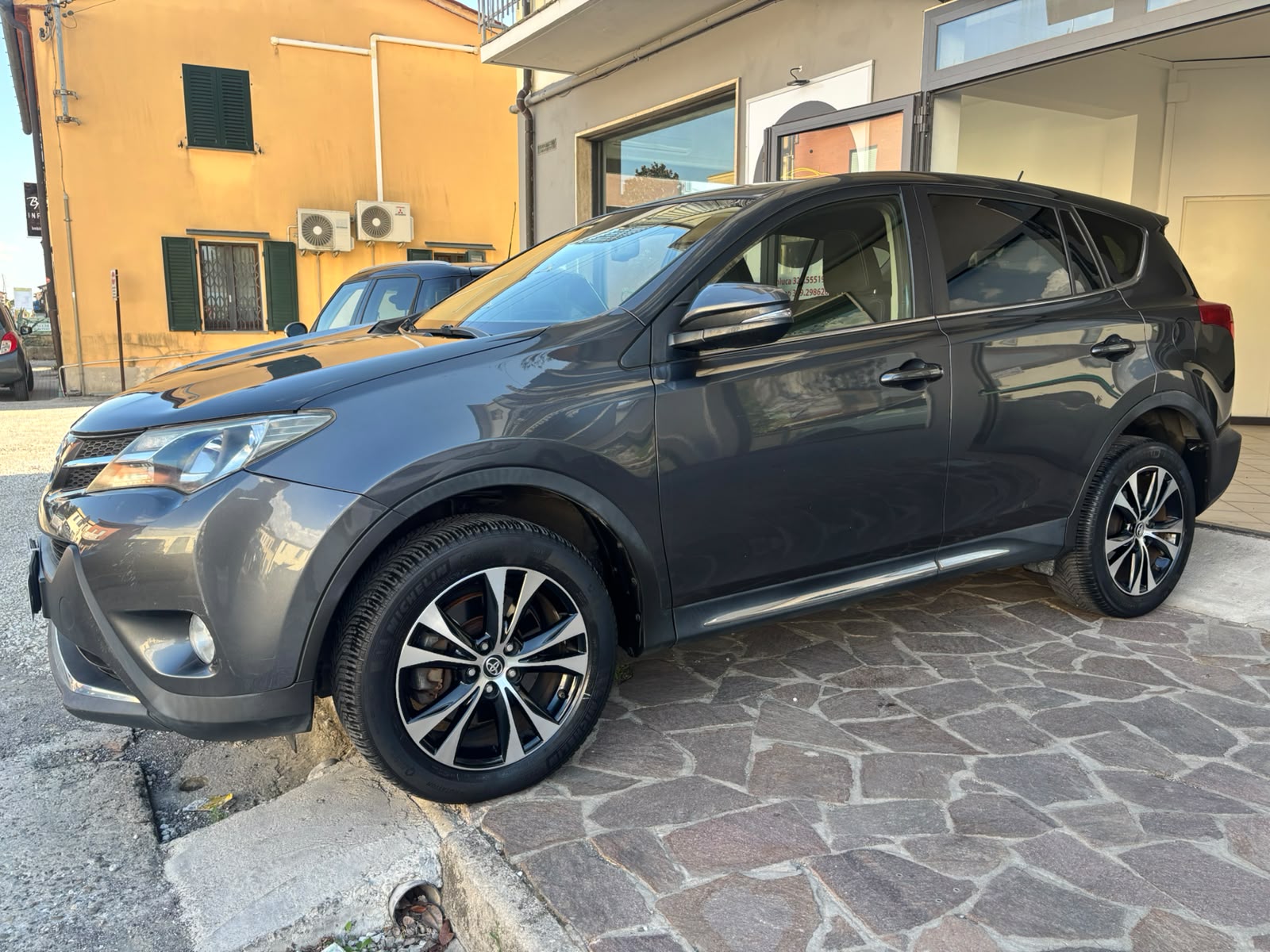 TOYOTA RAV4 D4d 124 CV STYLE