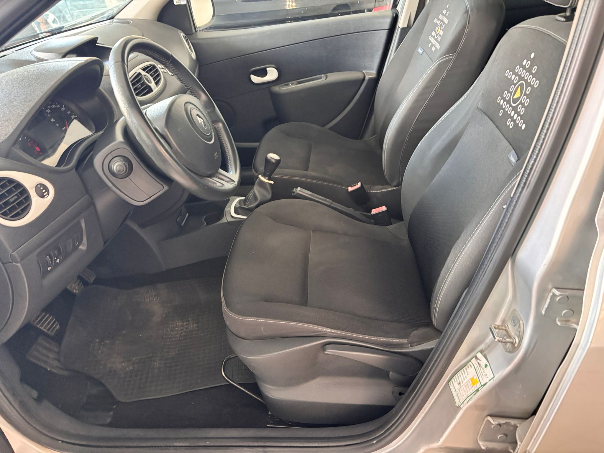 RENAULT CLIO 1.2 BENZINA