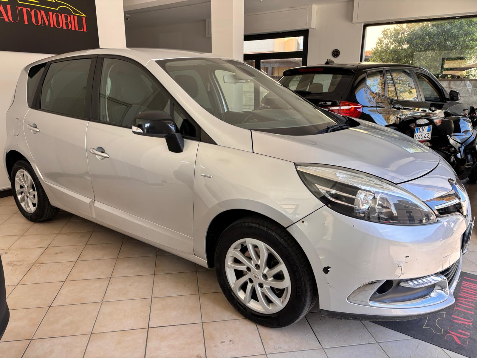 RENAULT SCENIC XMOD 1.5 dci LIMITED