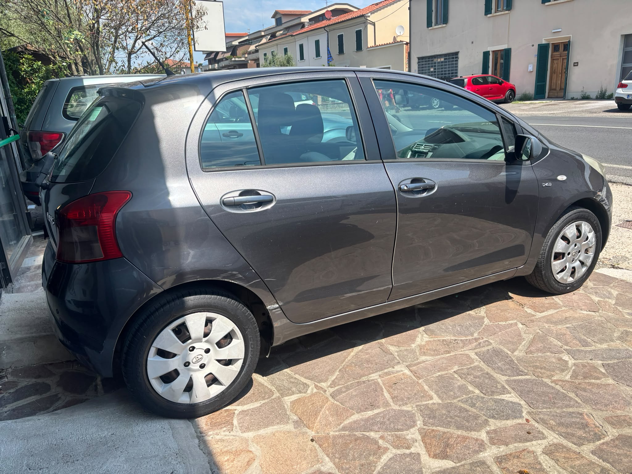 TOYOYA YARIS D4D 1.4 66kw 90 cv