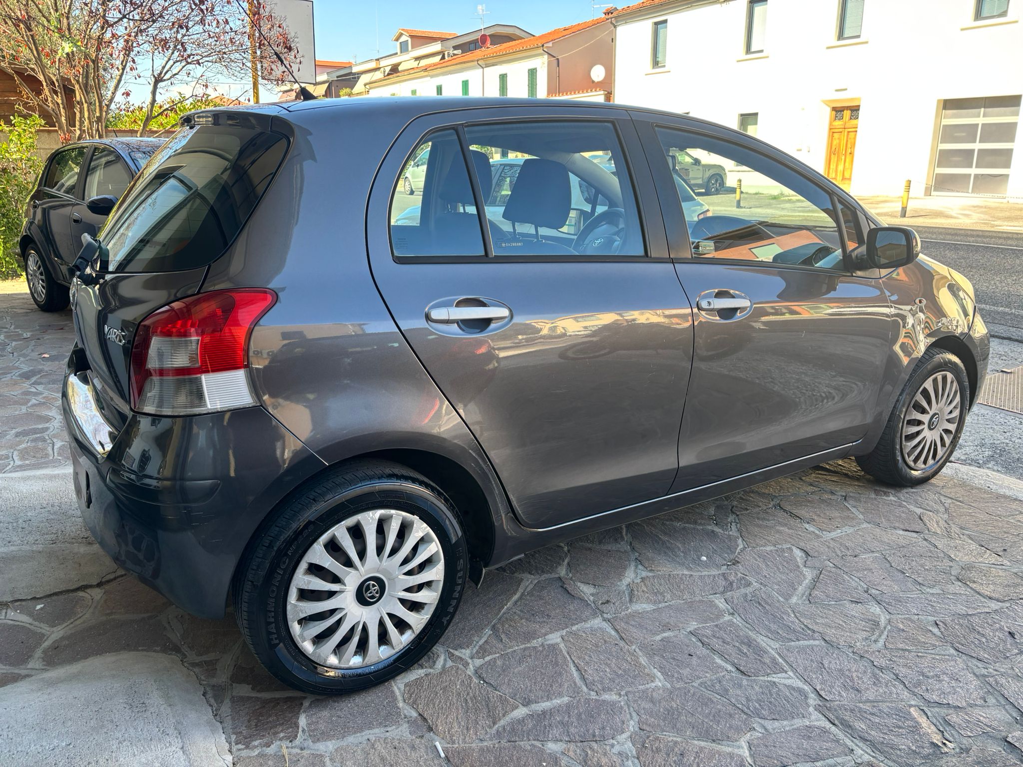 TOYOTA YARIS 1.0 BENZ/GPL SOL