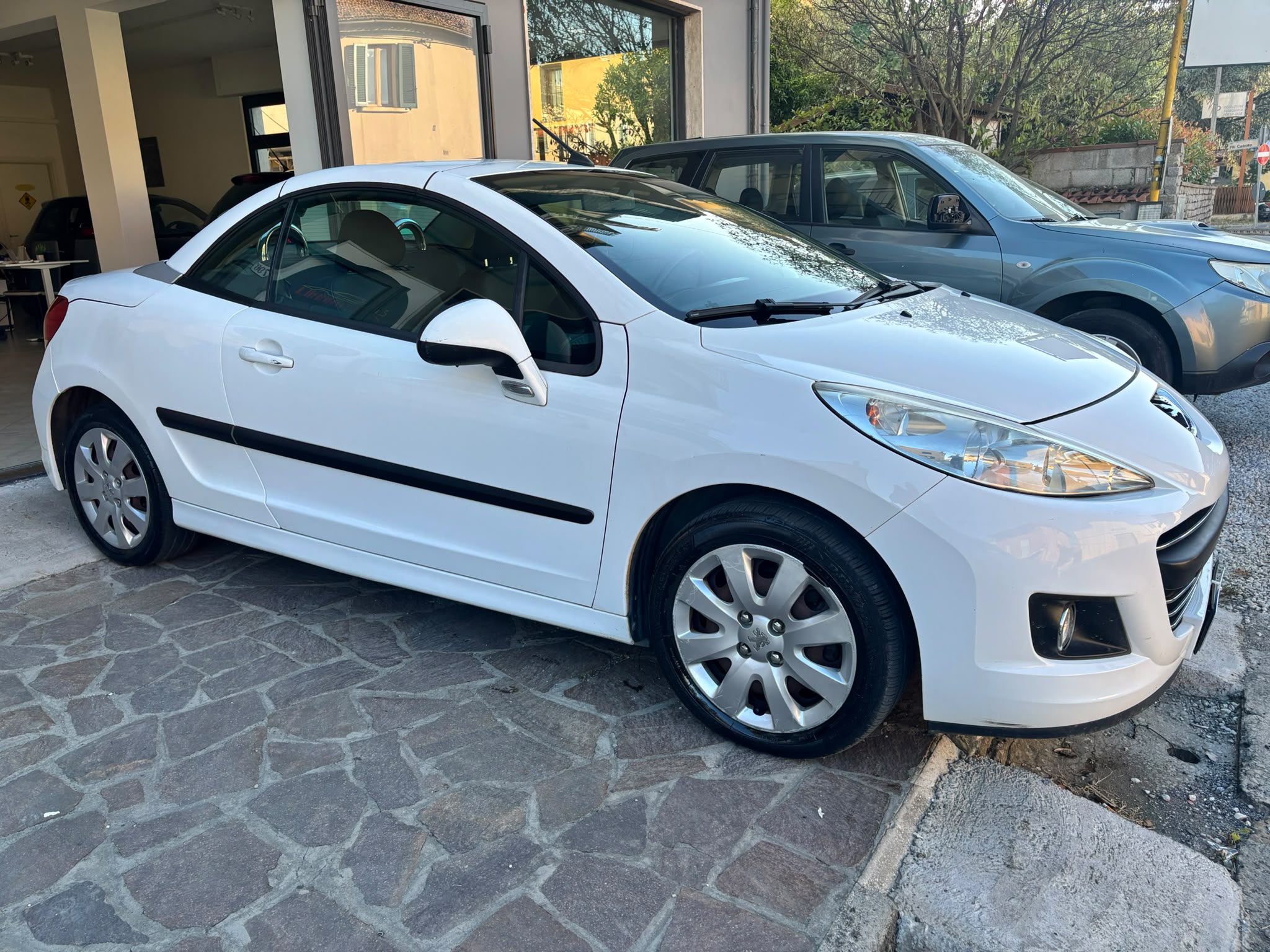 PEUGEOT 207 CABRIO SWEET YEARS 1.6 DIESEL