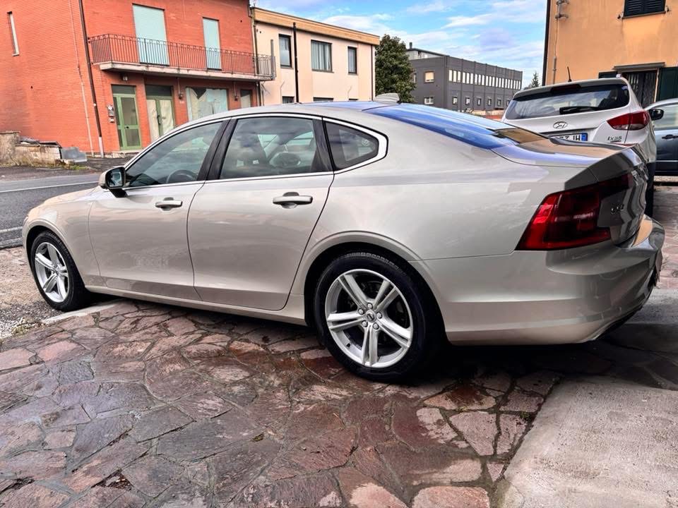 VOLVO S90 D3 MOMENTUM CAMBIO MANUALE