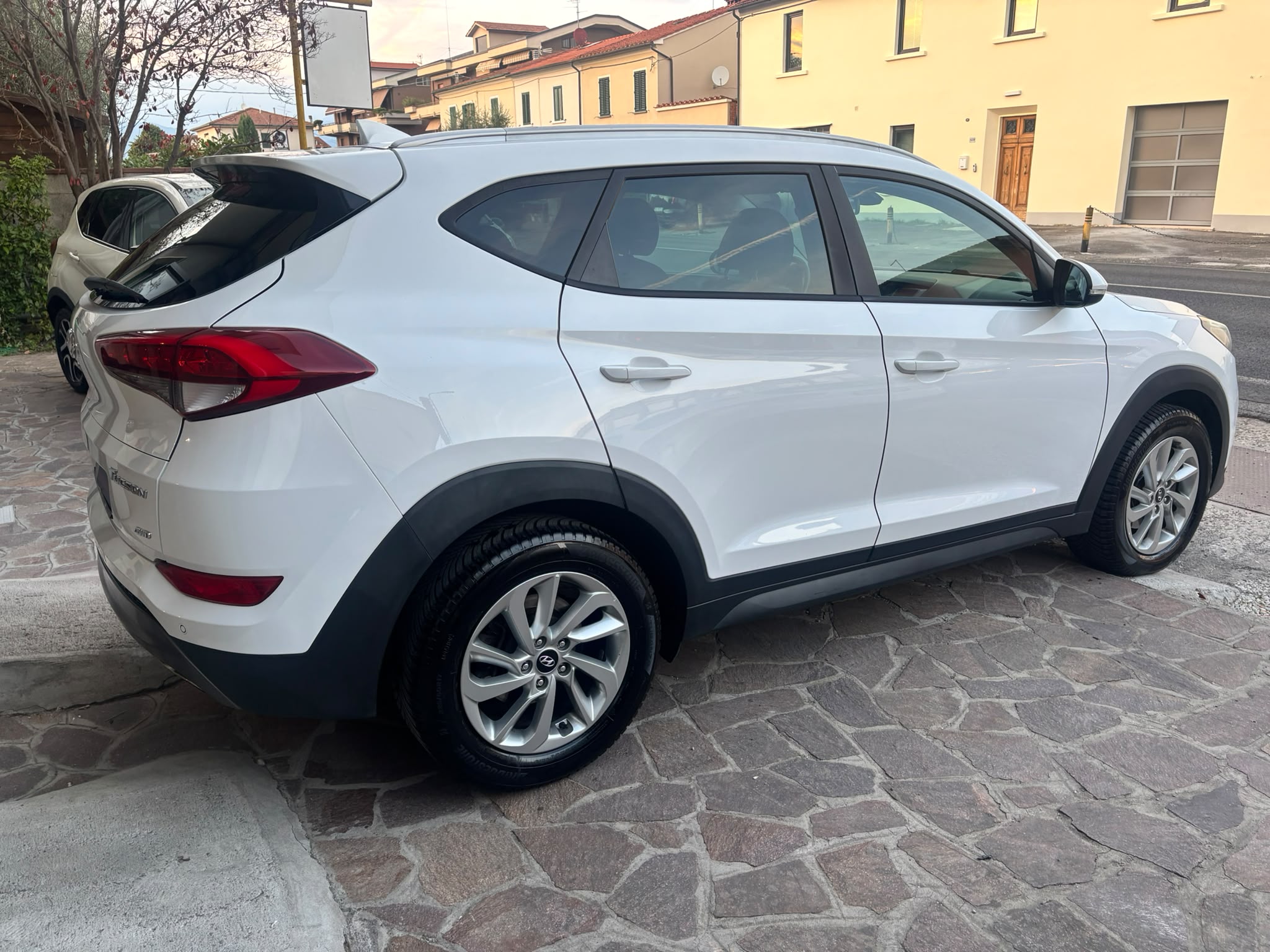 HYUNDAI TUCSON 2.0 CRDI 4x4 XPOSSIBLE CAMBIO AUTOMATICO EURO6