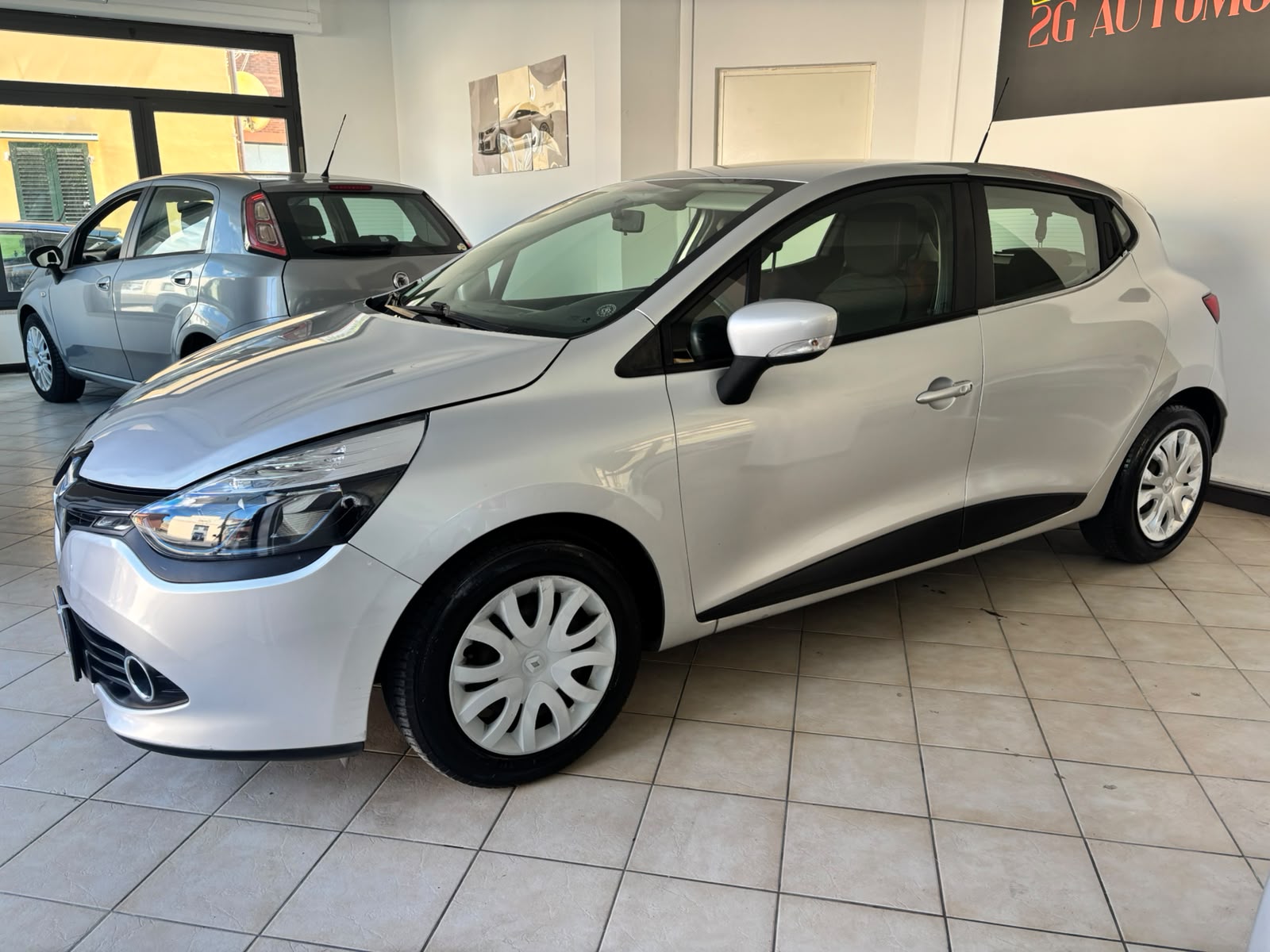 RENAULT CLIO 1.2 BENZINA LIVE 55 KW 75 CV